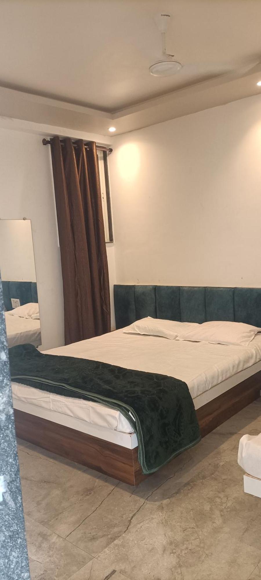 Maharaja Guest House Nashikkar Akalkot Luaran gambar